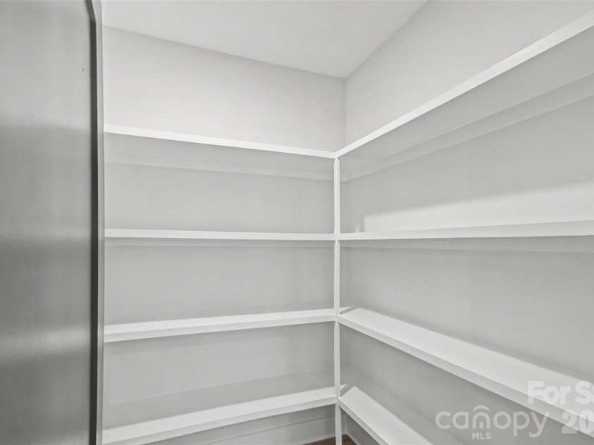 3165 Timber Run Lane, Maiden, NC 28650.  MLS# CAR4412264, YatesRealty ID 43475. Kitchen pantry