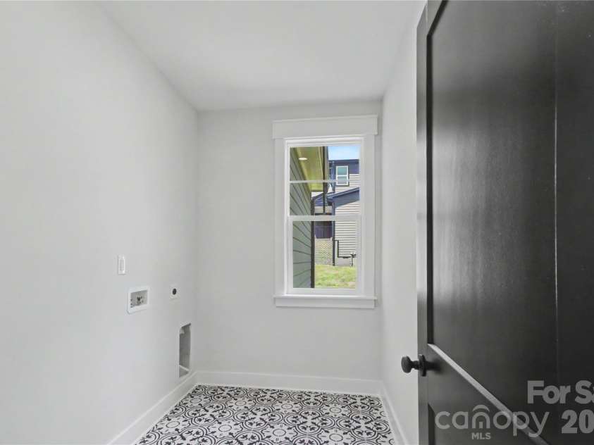 3165 Timber Run Lane, Maiden, NC 28650.  MLS# CAR4412264, YatesRealty ID 43475. Laundry room off kitchen