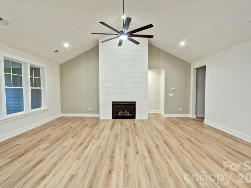 3165 Timber Run Lane, Maiden, NC 28650.  MLS# CAR4412264, YatesRealty ID 43475. Living room