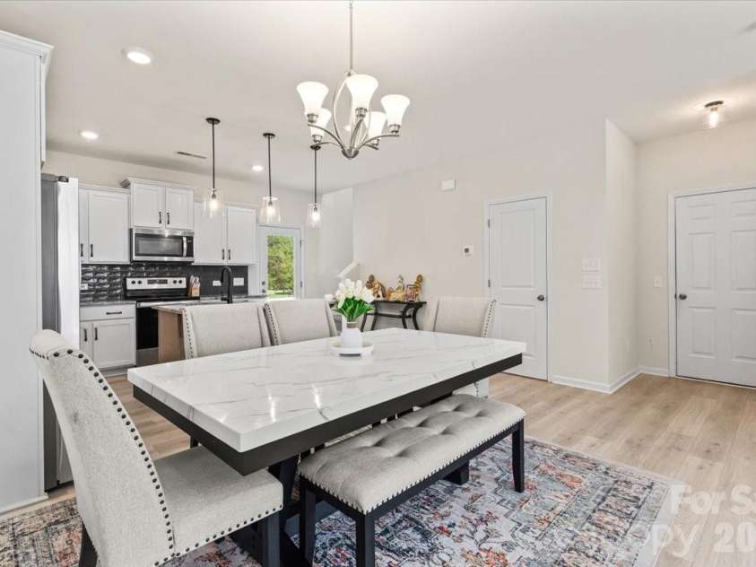 4627 Shattalon Drive, Winston Salem, NC 27106.  MLS# CAR4407534, YatesRealty ID 43478. 