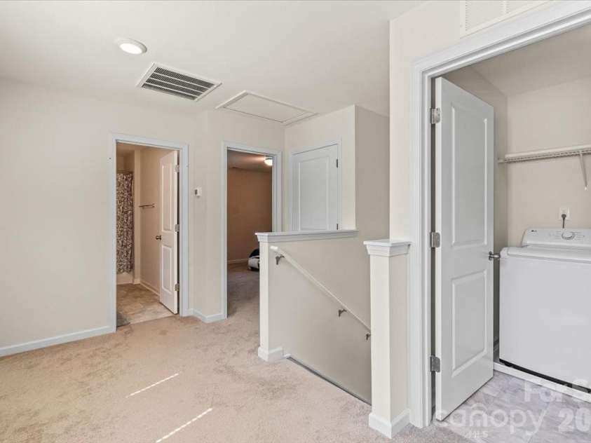 4627 Shattalon Drive, Winston Salem, NC 27106.  MLS# CAR4407534, YatesRealty ID 43478. 
