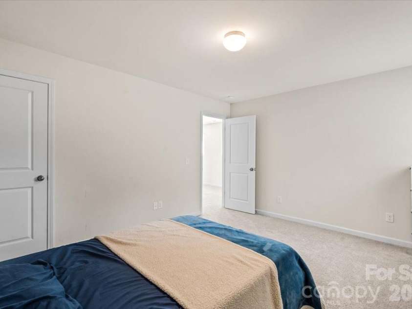 4627 Shattalon Drive, Winston Salem, NC 27106.  MLS# CAR4407534, YatesRealty ID 43478. 