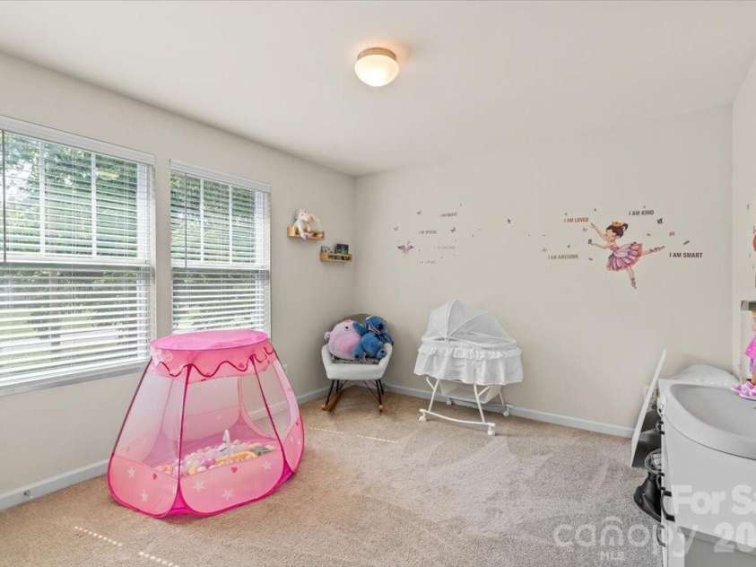 4627 Shattalon Drive, Winston Salem, NC 27106.  MLS# CAR4407534, YatesRealty ID 43478. 