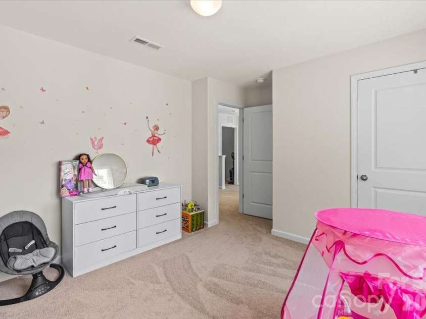 4627 Shattalon Drive, Winston Salem, NC 27106.  MLS# CAR4407534, YatesRealty ID 43478. 