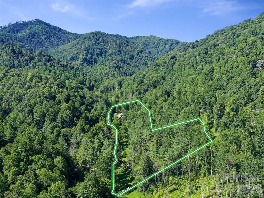 503 White Pine Lane, Bakersville, NC 28705.  MLS# CAR4412407, YatesRealty ID 43479. 