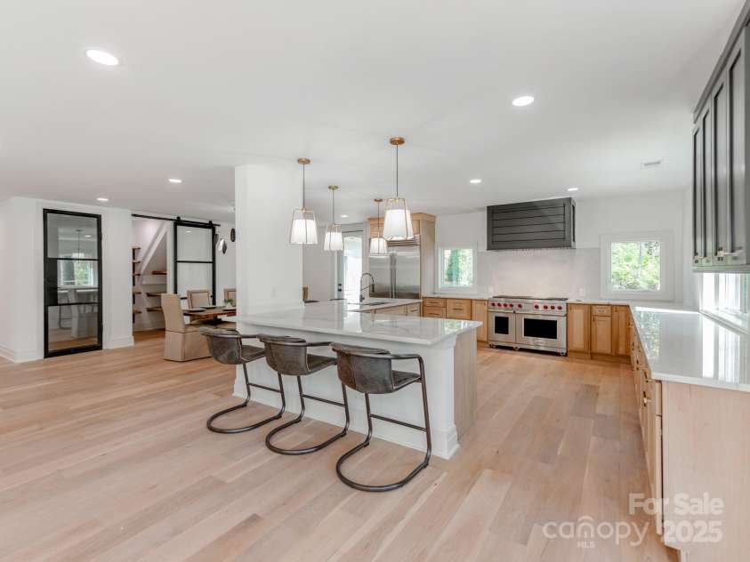 1417 Wendover Road, Charlotte, NC 28211.  MLS# CAR4242802, YatesRealty ID 4348. 