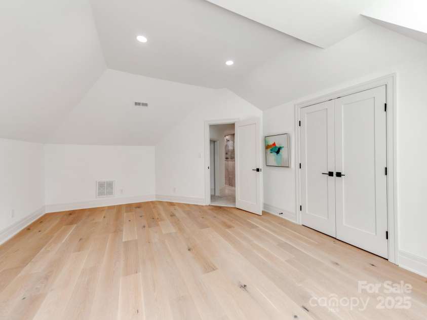 1417 Wendover Road, Charlotte, NC 28211.  MLS# CAR4242802, YatesRealty ID 4348. 