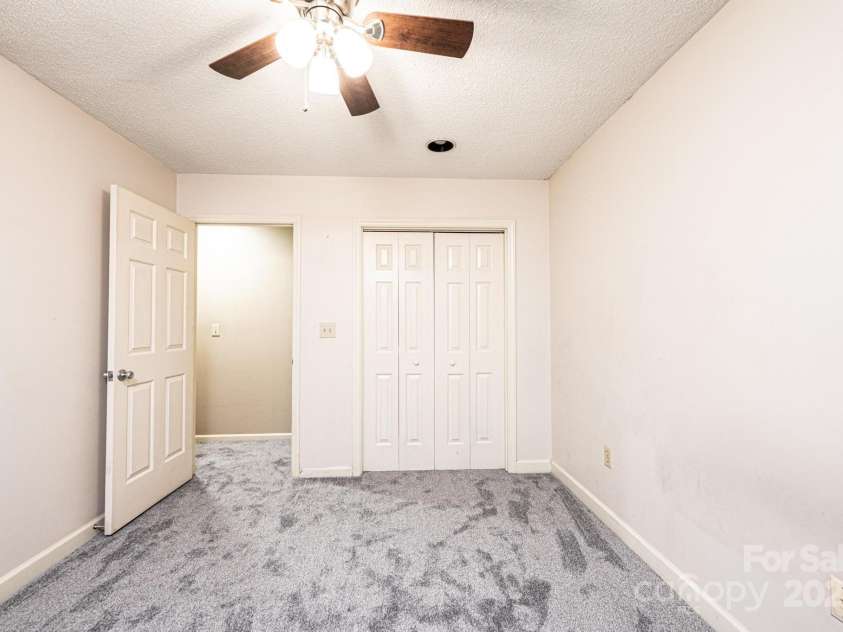709 21st Avenue, Hickory, NC 28601.  MLS# CAR4276876, YatesRealty ID 4348. Bedroom 3