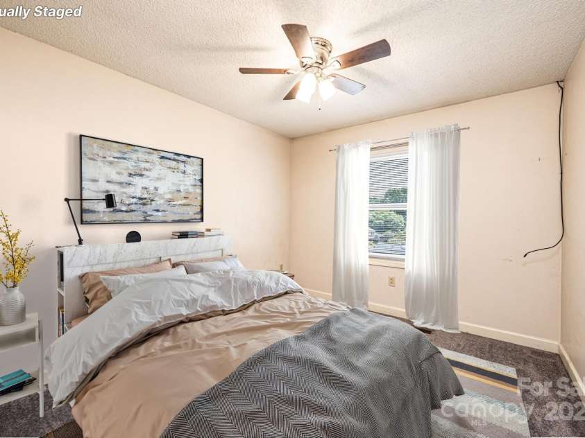 709 21st Avenue, Hickory, NC 28601.  MLS# CAR4276876, YatesRealty ID 4348. Bedroom 3 Virtually Staged