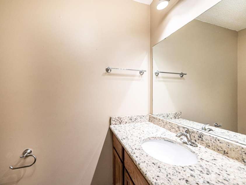 709 21st Avenue, Hickory, NC 28601.  MLS# CAR4276876, YatesRealty ID 4348. Half Bath on main level