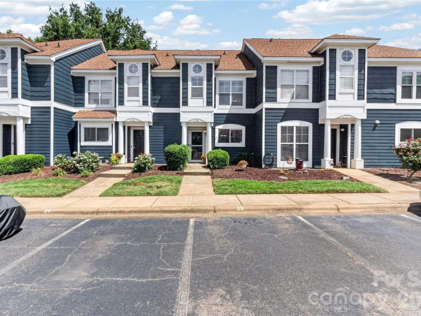 17569 Tuscany Lane, Cornelius, NC 28031.  MLS# CAR4405454, YatesRealty ID 43480. 