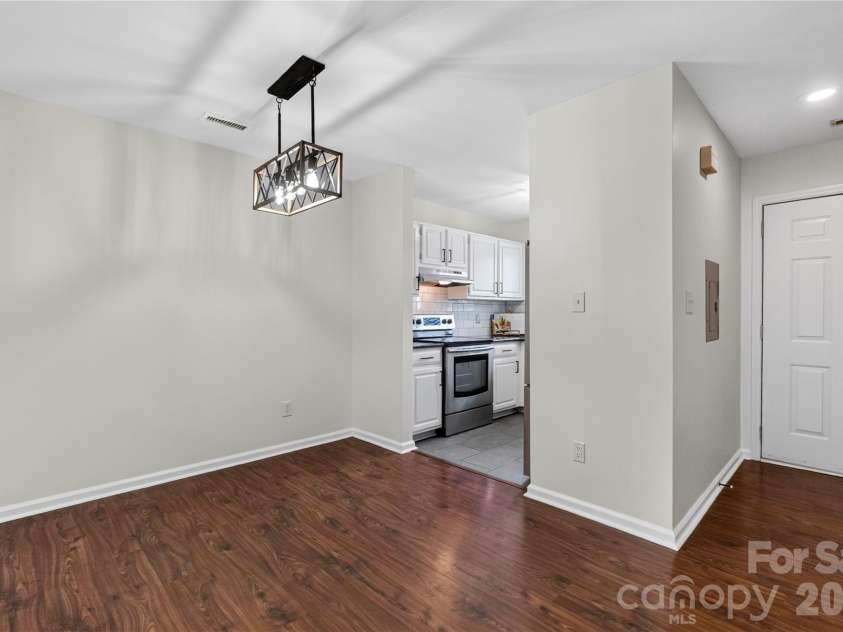 17569 Tuscany Lane, Cornelius, NC 28031.  MLS# CAR4405454, YatesRealty ID 43480. 