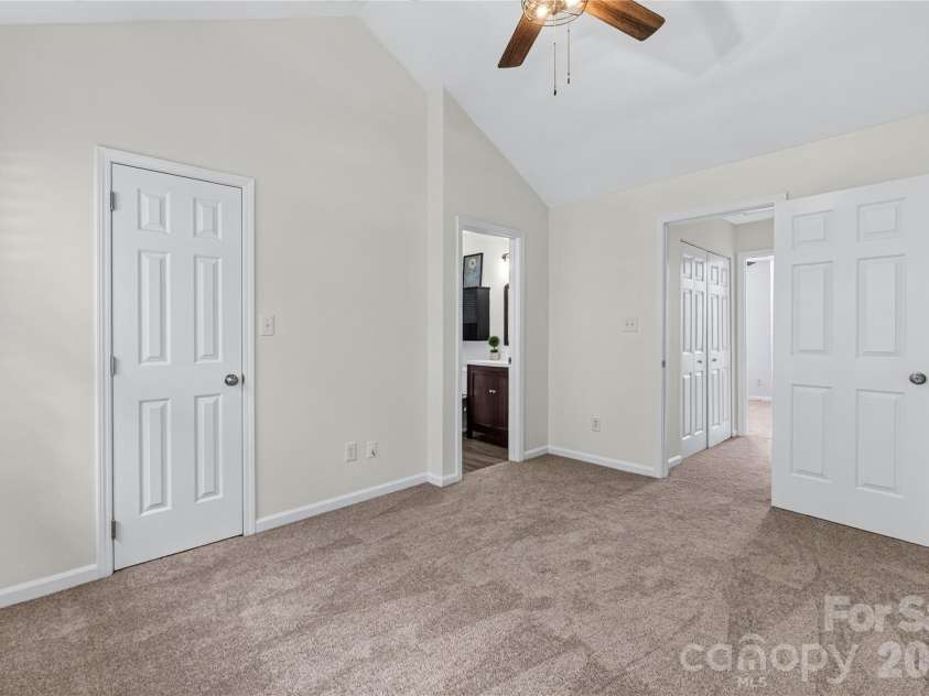 17569 Tuscany Lane, Cornelius, NC 28031.  MLS# CAR4405454, YatesRealty ID 43480. 