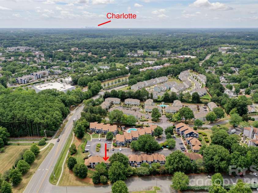 17569 Tuscany Lane, Cornelius, NC 28031.  MLS# CAR4405454, YatesRealty ID 43480. 
