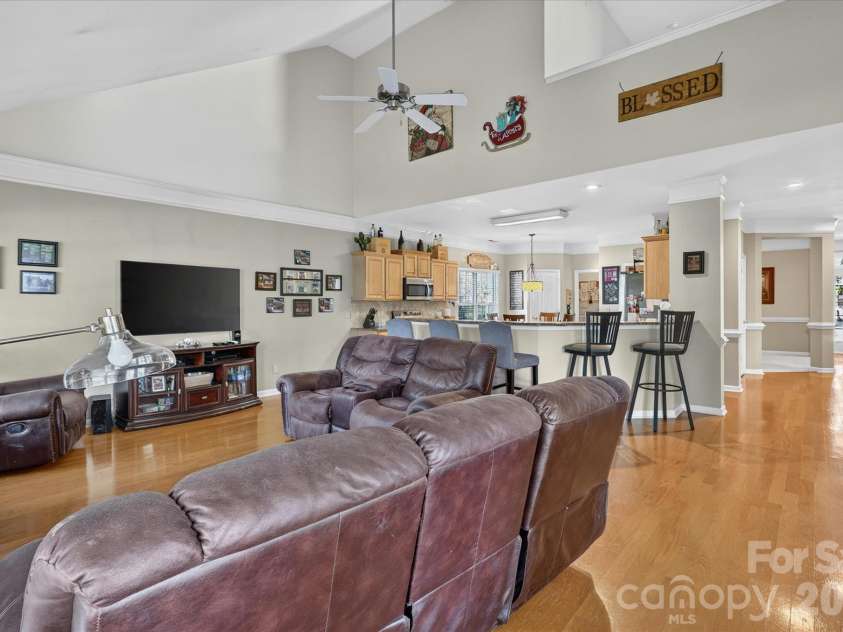 570 Surry Trace Circle, Concord, NC 28027.  MLS# CAR4400588, YatesRealty ID 43481. 