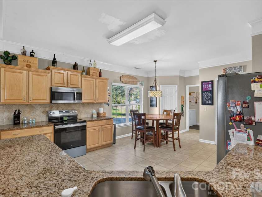 570 Surry Trace Circle, Concord, NC 28027.  MLS# CAR4400588, YatesRealty ID 43481. 