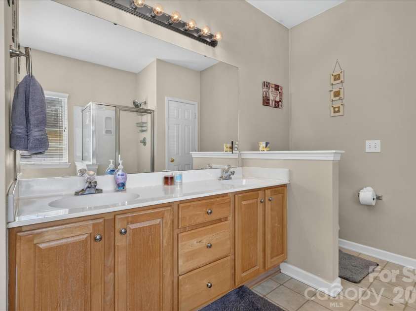 570 Surry Trace Circle, Concord, NC 28027.  MLS# CAR4400588, YatesRealty ID 43481. 