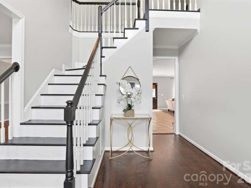 12101 Carolina Oak Circle, Charlotte, NC 28273.  MLS# CAR4365632, YatesRealty ID 43483. 