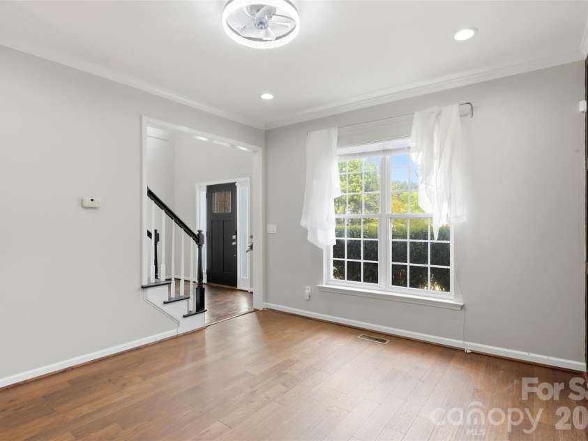 12101 Carolina Oak Circle, Charlotte, NC 28273.  MLS# CAR4365632, YatesRealty ID 43483. 