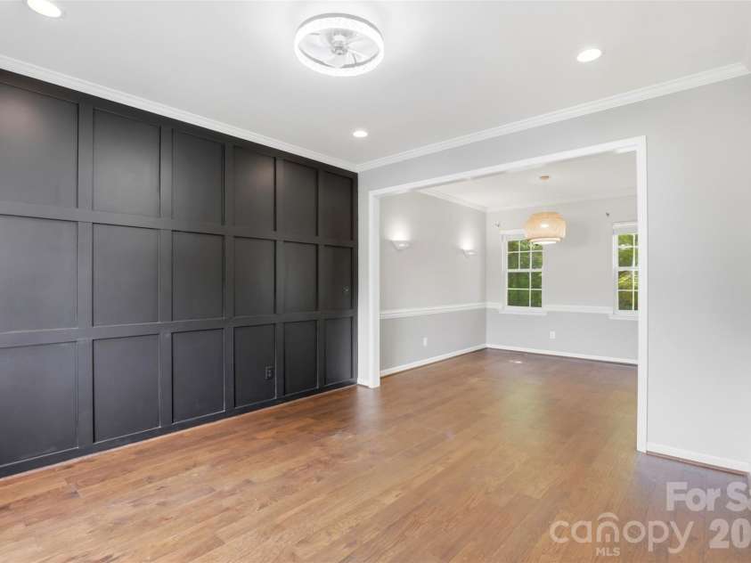 12101 Carolina Oak Circle, Charlotte, NC 28273.  MLS# CAR4365632, YatesRealty ID 43483. 