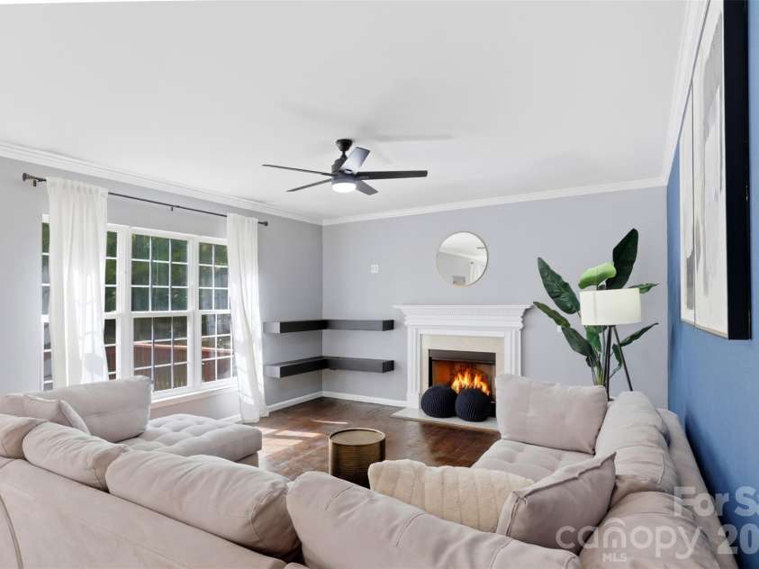 12101 Carolina Oak Circle, Charlotte, NC 28273.  MLS# CAR4365632, YatesRealty ID 43483. 