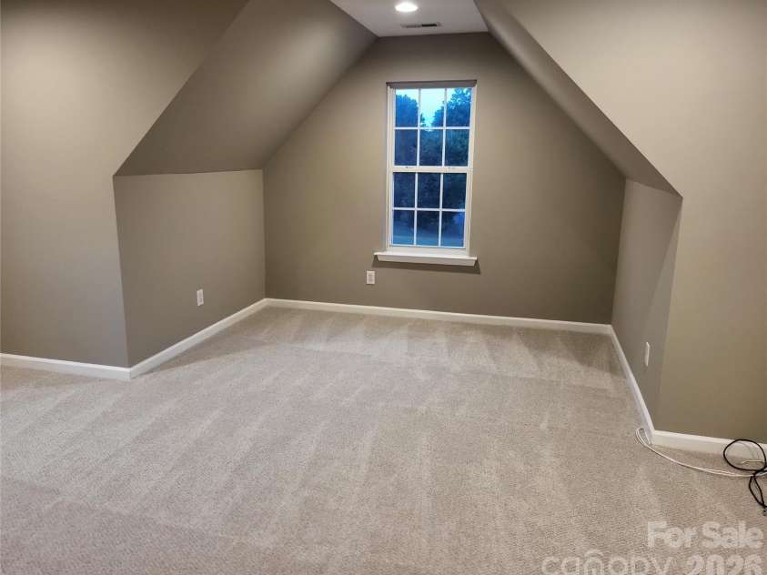 12101 Carolina Oak Circle, Charlotte, NC 28273.  MLS# CAR4365632, YatesRealty ID 43483. 