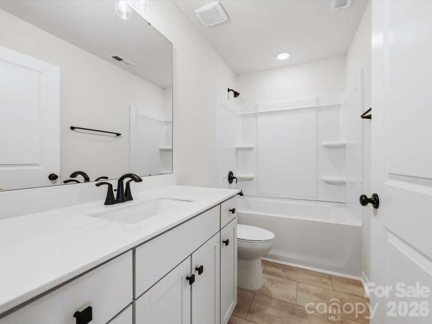 10024 Mamillion Drive, Huntersville, NC 28078.  MLS# CAR4399960, YatesRealty ID 43484. 