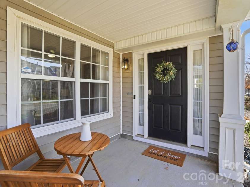 17754 Caldwell Track Drive, Cornelius, NC 28031.  MLS# CAR4405379, YatesRealty ID 43485. 