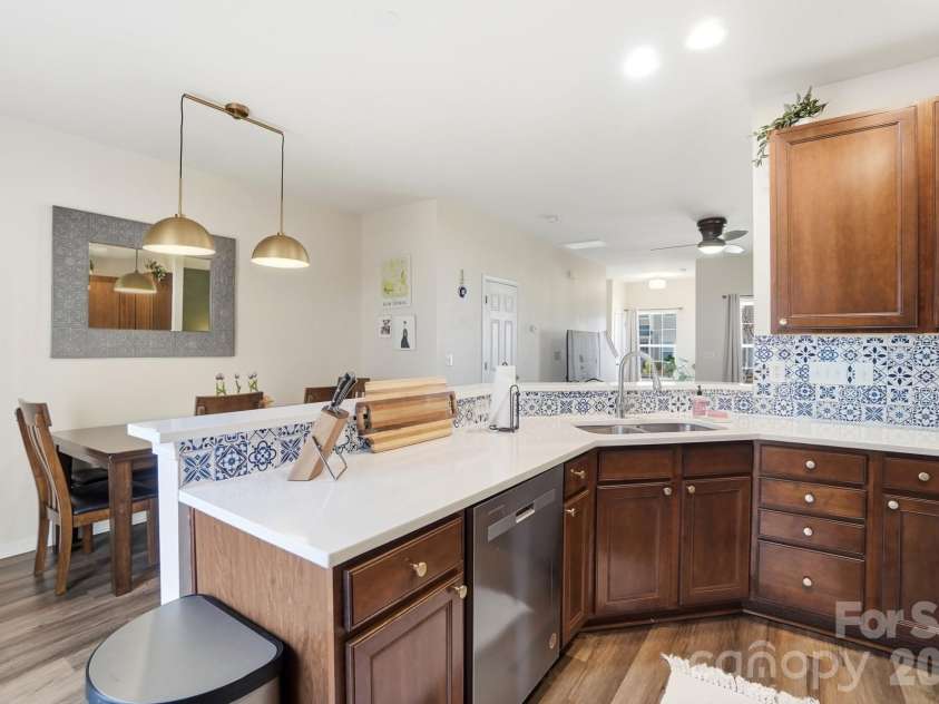 17754 Caldwell Track Drive, Cornelius, NC 28031.  MLS# CAR4405379, YatesRealty ID 43485. 