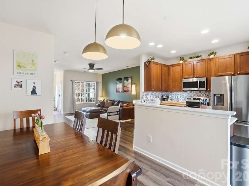 17754 Caldwell Track Drive, Cornelius, NC 28031.  MLS# CAR4405379, YatesRealty ID 43485. 