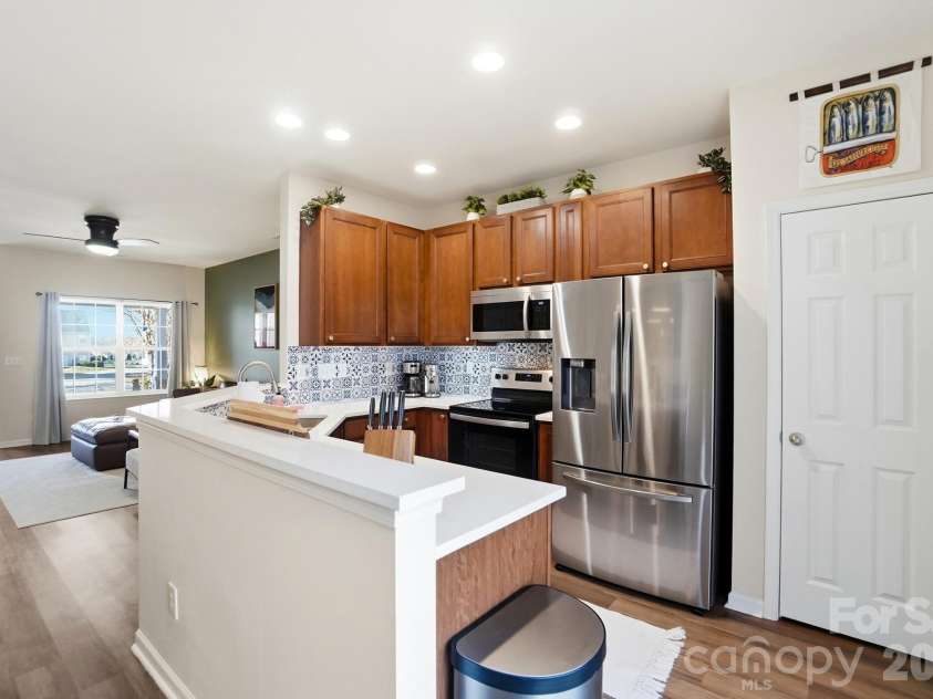 17754 Caldwell Track Drive, Cornelius, NC 28031.  MLS# CAR4405379, YatesRealty ID 43485. 