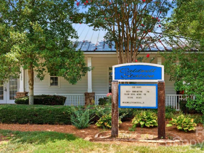 17754 Caldwell Track Drive, Cornelius, NC 28031.  MLS# CAR4405379, YatesRealty ID 43485. 