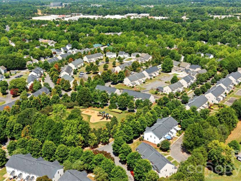 17754 Caldwell Track Drive, Cornelius, NC 28031.  MLS# CAR4405379, YatesRealty ID 43485. 