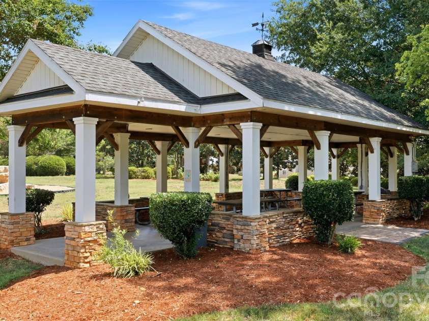 17754 Caldwell Track Drive, Cornelius, NC 28031.  MLS# CAR4405379, YatesRealty ID 43485. 