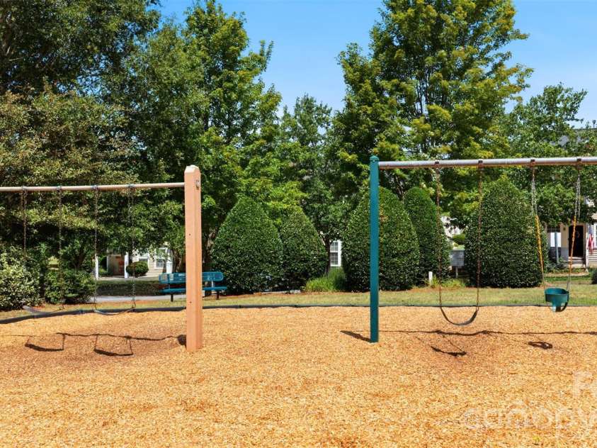 17754 Caldwell Track Drive, Cornelius, NC 28031.  MLS# CAR4405379, YatesRealty ID 43485. 