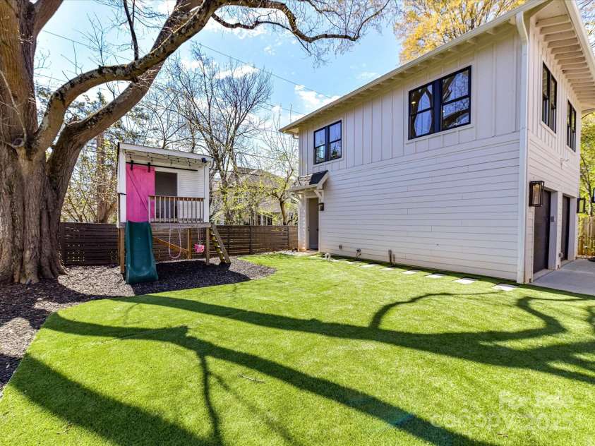 2840 Georgia Avenue, Charlotte, NC 28205.  MLS# CAR4208337, YatesRealty ID 4349. 