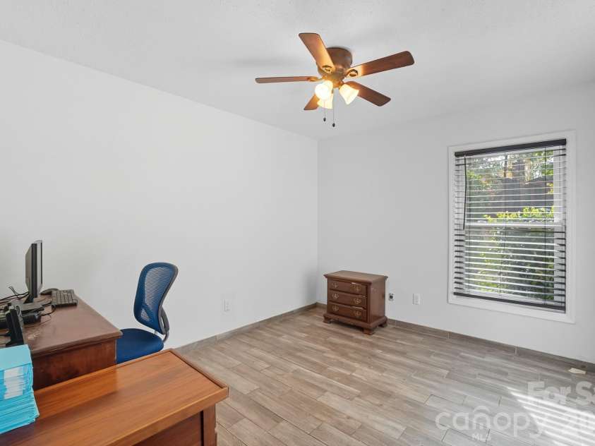 6103 Honeysuckle Lane, Charlotte, NC 28212.  MLS# CAR4310690, YatesRealty ID 4349. 