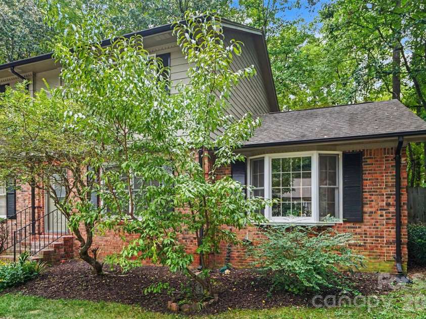 128 Ashbrook Drive, Fort Mill, SC 29715.  MLS# CAR4409887, YatesRealty ID 43495. 