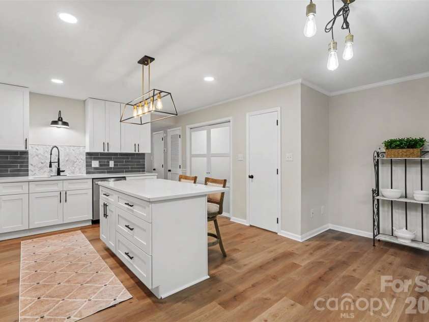 128 Ashbrook Drive, Fort Mill, SC 29715.  MLS# CAR4409887, YatesRealty ID 43495. 