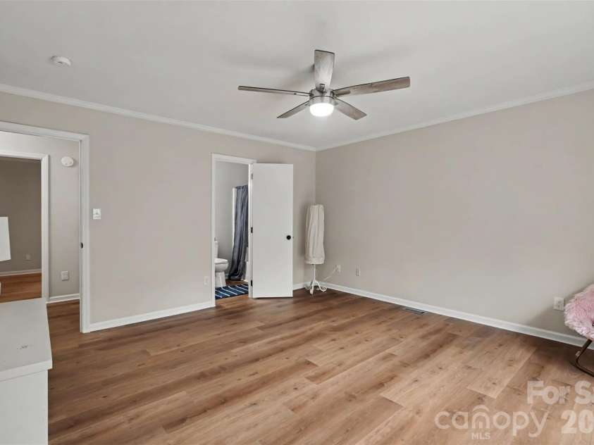 128 Ashbrook Drive, Fort Mill, SC 29715.  MLS# CAR4409887, YatesRealty ID 43495. 