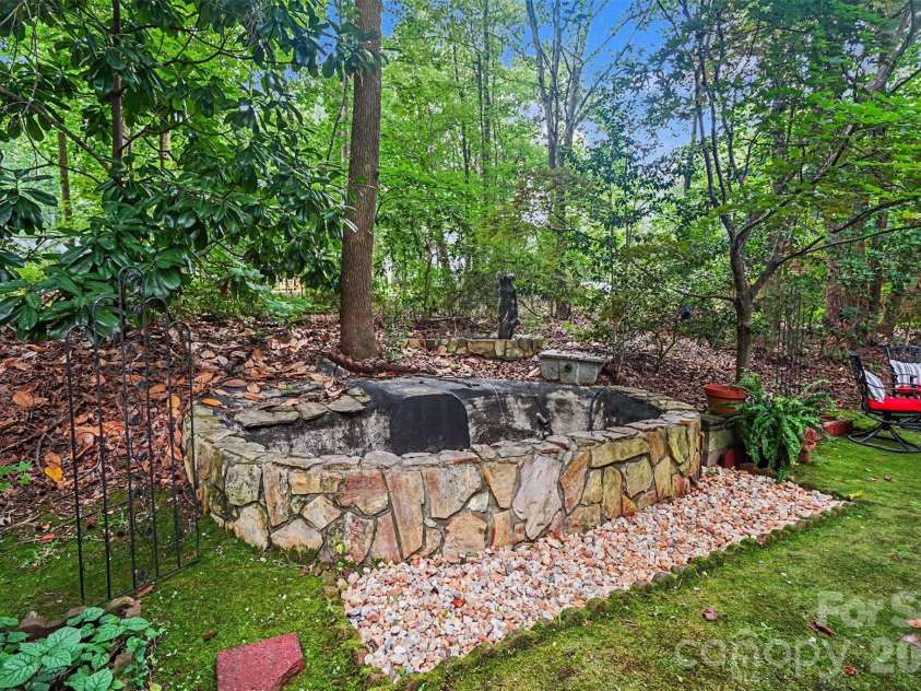 128 Ashbrook Drive, Fort Mill, SC 29715.  MLS# CAR4409887, YatesRealty ID 43495. 