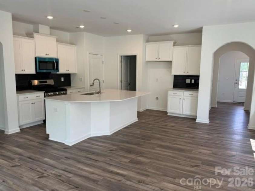1534 Swallow Tail Drive, Belmont, NC 28012.  MLS# CAR4411105, YatesRealty ID 43496. 