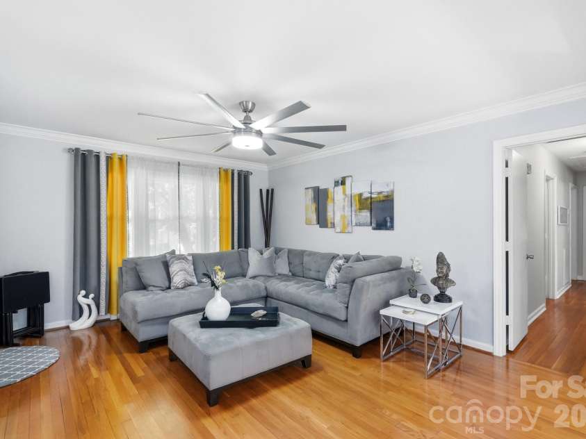 4200 Cerise Drive, Charlotte, NC 28269.  MLS# CAR4408042, YatesRealty ID 43497. 