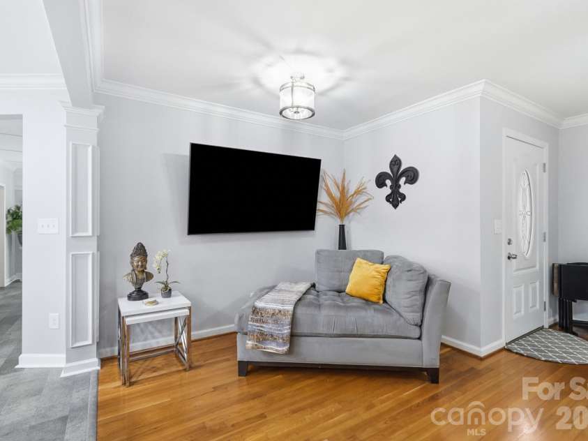 4200 Cerise Drive, Charlotte, NC 28269.  MLS# CAR4408042, YatesRealty ID 43497. 