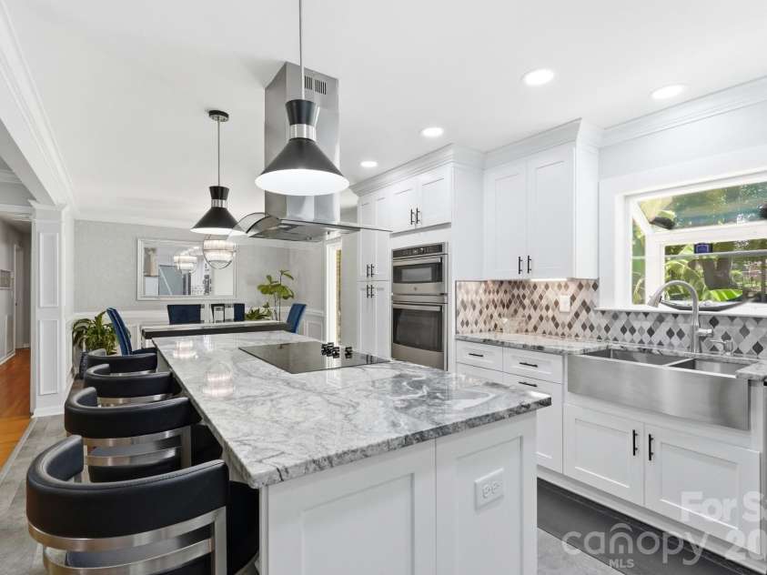 4200 Cerise Drive, Charlotte, NC 28269.  MLS# CAR4408042, YatesRealty ID 43497. 