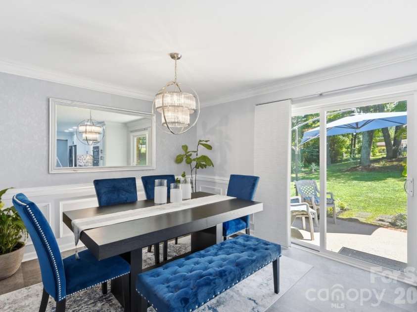 4200 Cerise Drive, Charlotte, NC 28269.  MLS# CAR4408042, YatesRealty ID 43497. 