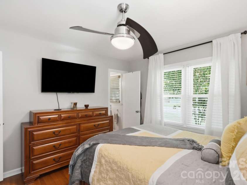 4200 Cerise Drive, Charlotte, NC 28269.  MLS# CAR4408042, YatesRealty ID 43497. Primary Bedroom #2