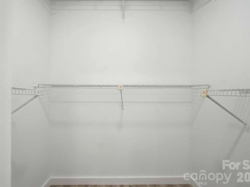 8122 Sherington Way, Charlotte, NC 28227.  MLS# CAR4412284, YatesRealty ID 43499. 