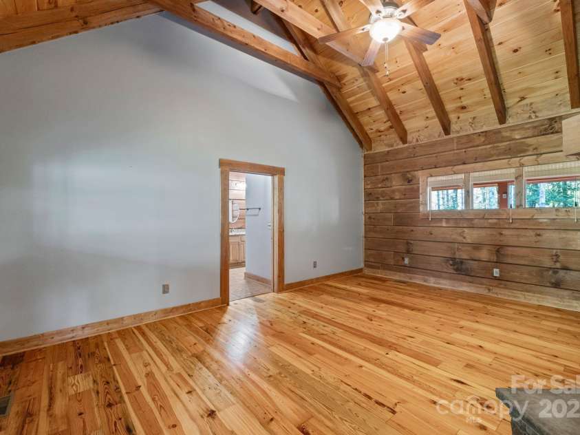 5626 Rocky Falls Lane, Lenoir, NC 28645.  MLS# CAR4266491, YatesRealty ID 435. 