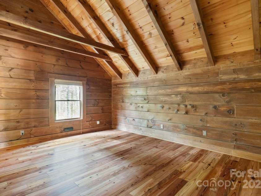 5626 Rocky Falls Lane, Lenoir, NC 28645.  MLS# CAR4266491, YatesRealty ID 435. 